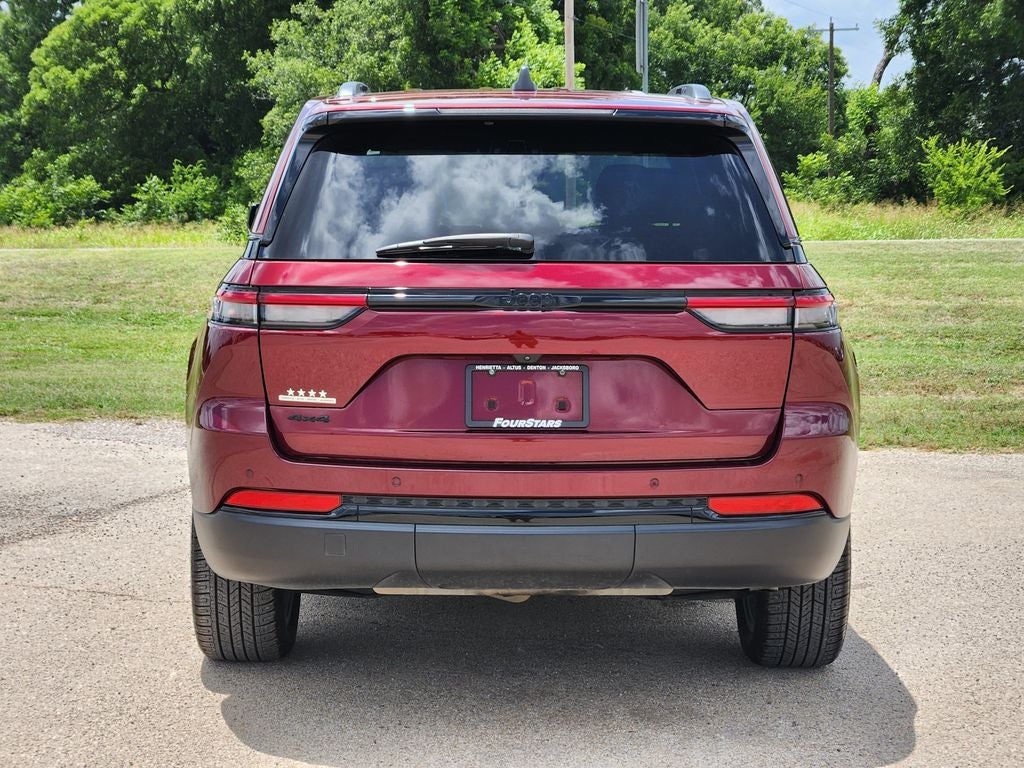 2022 Jeep Grand Cherokee Altitude 4x4