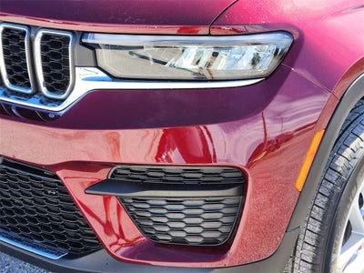 2026 Jeep Grand Cherokee GRAND CHEROKEE LAREDO X 4X4