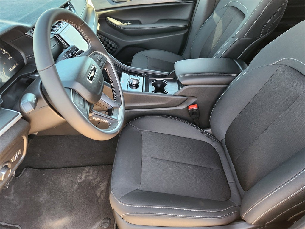 2026 Jeep Grand Cherokee GRAND CHEROKEE LAREDO X 4X4