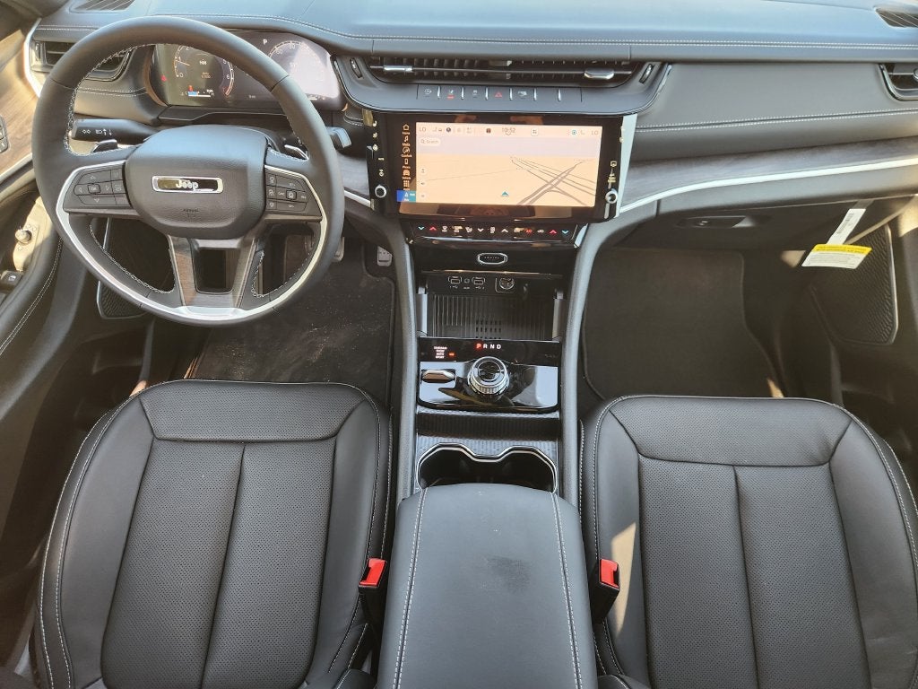 2027 Jeep Grand Cherokee GRAND CHEROKEE LIMITED RESERVE 4X4