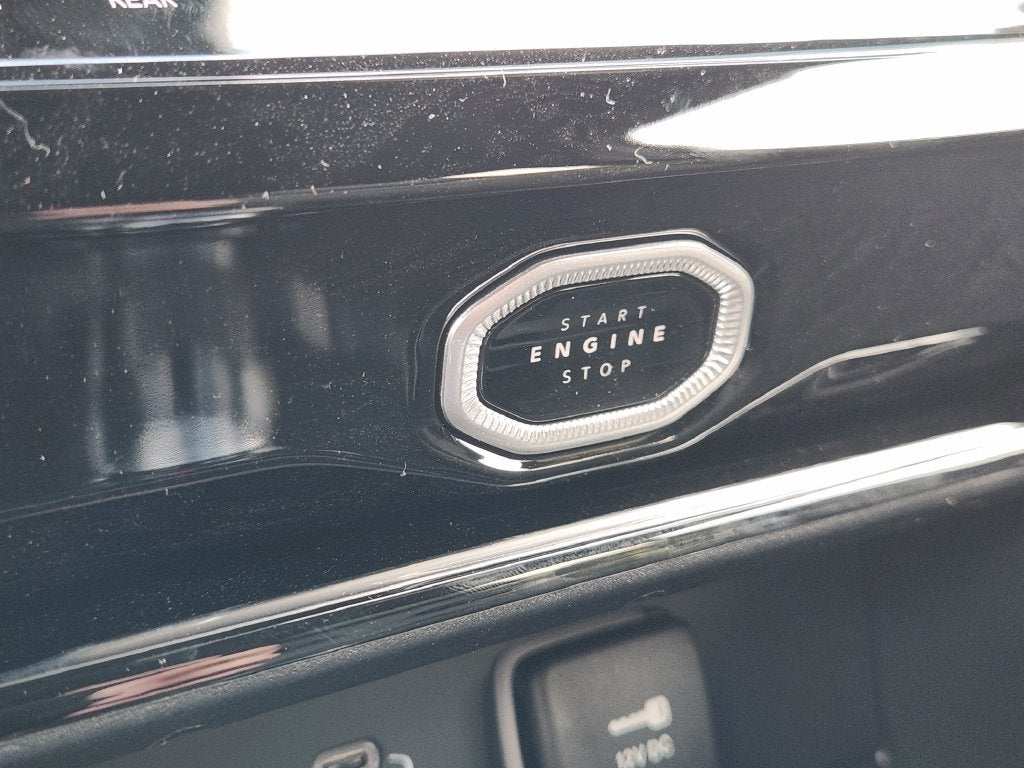 2027 Jeep Grand Cherokee GRAND CHEROKEE LIMITED RESERVE 4X4