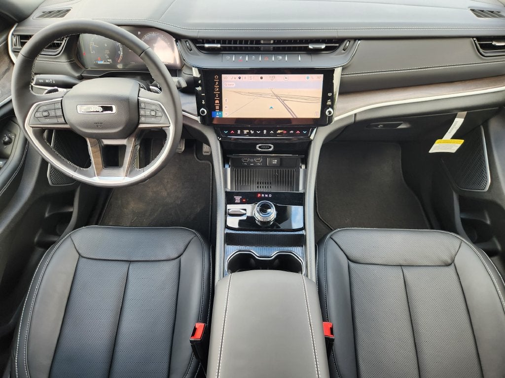 2027 Jeep Grand Cherokee GRAND CHEROKEE LIMITED RESERVE 4X4