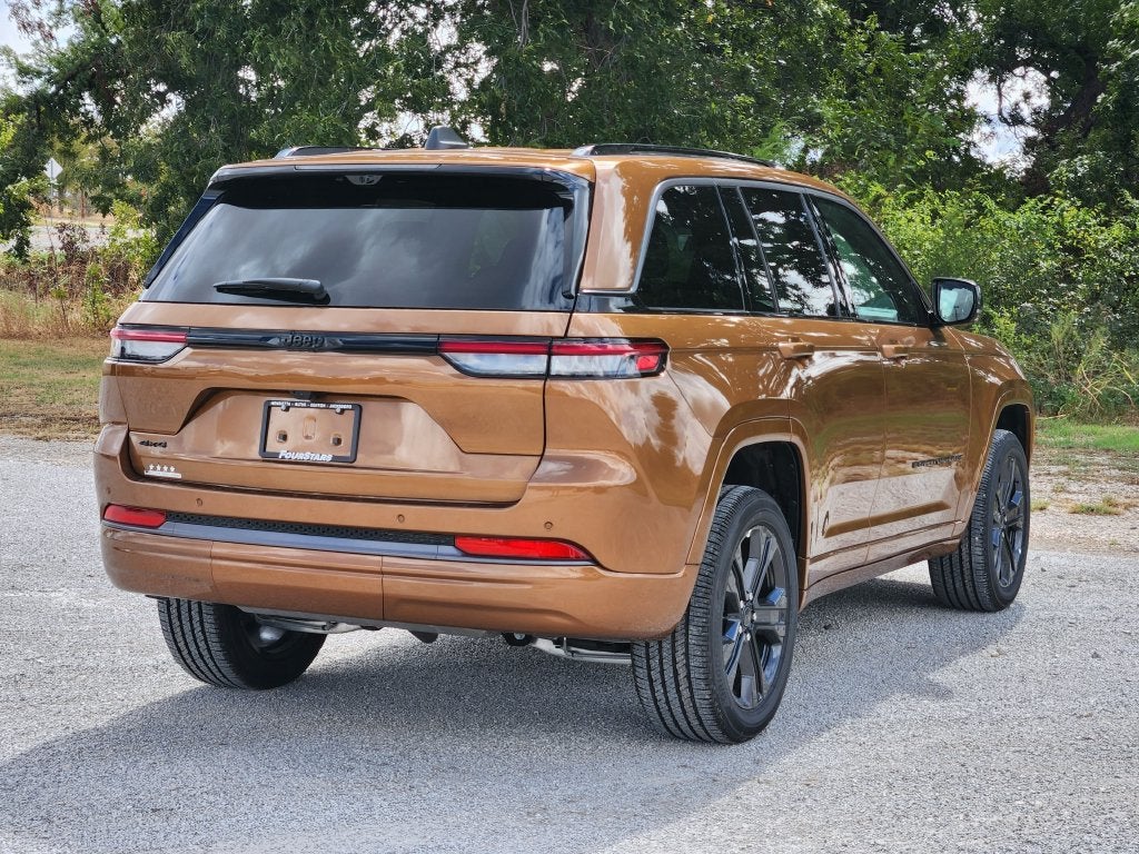 2027 Jeep Grand Cherokee GRAND CHEROKEE LIMITED RESERVE 4X4