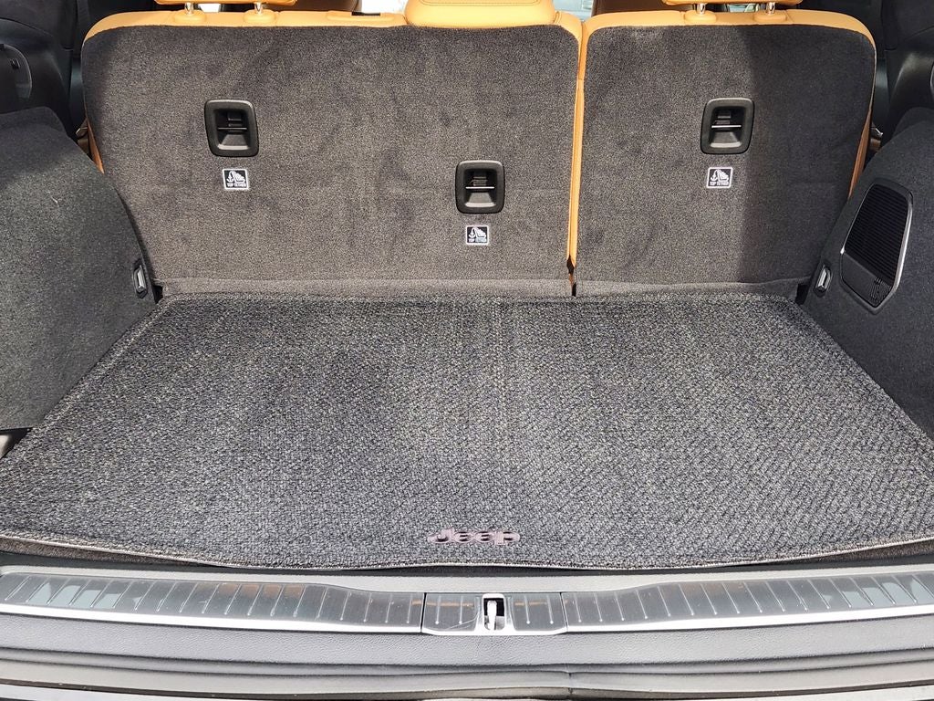 2025 Jeep Grand Cherokee GRAND CHEROKEE SUMMIT RESERVE 4X4