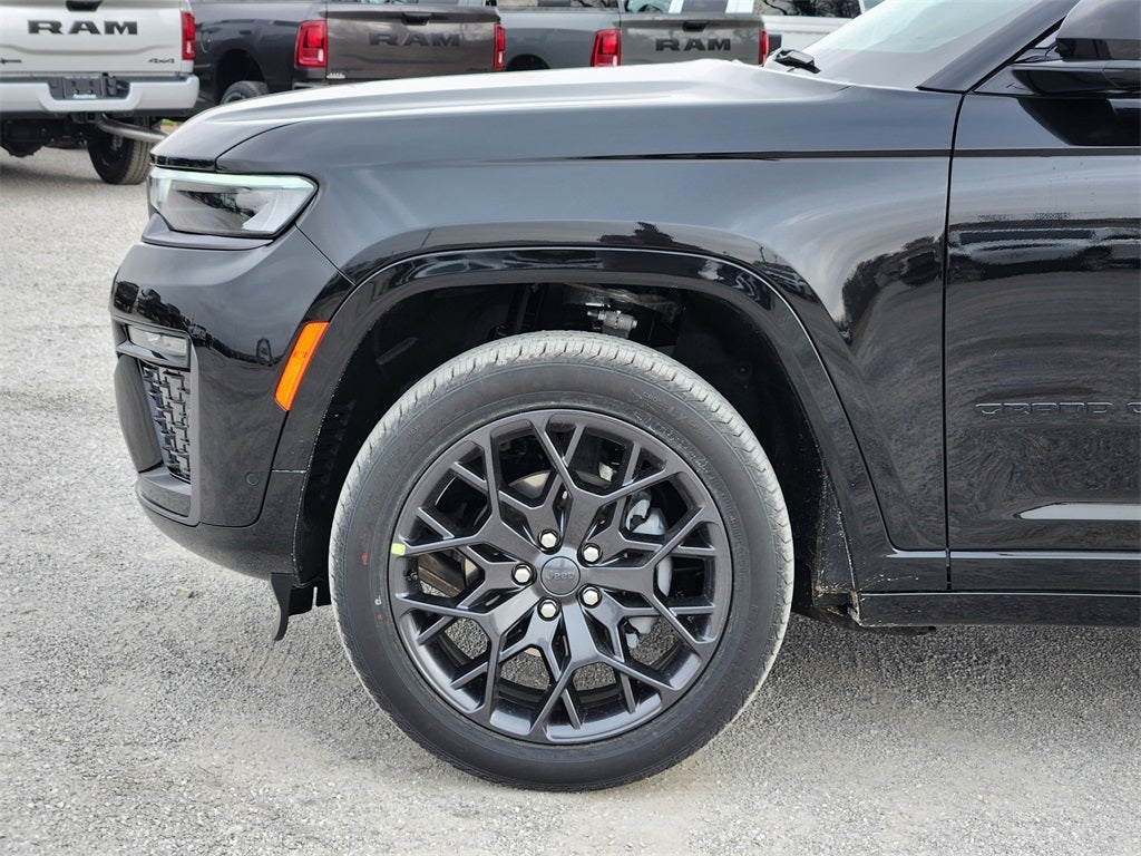 2026 Jeep Grand Cherokee GRAND CHEROKEE SUMMIT 4X4