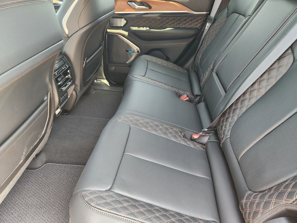 2026 Jeep Grand Cherokee GRAND CHEROKEE SUMMIT 4X4