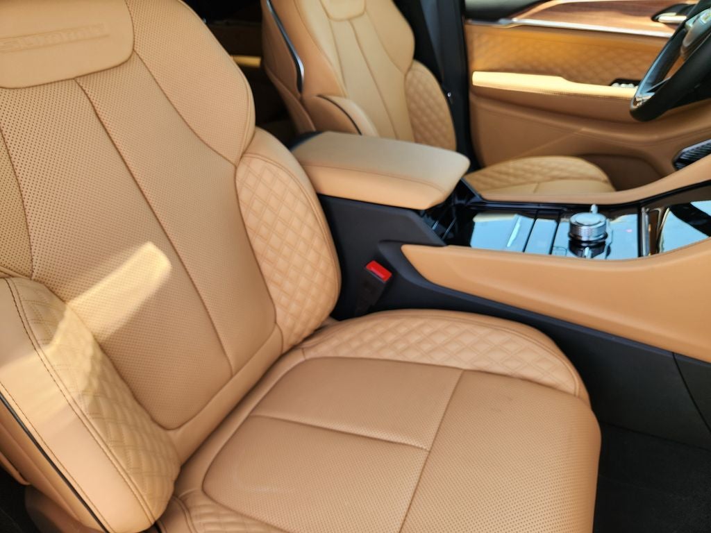 2026 Jeep Grand Cherokee GRAND CHEROKEE SUMMIT 4X4