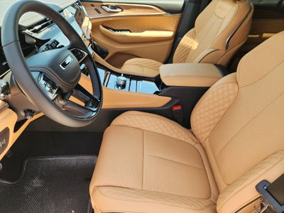 2026 Jeep Grand Cherokee GRAND CHEROKEE SUMMIT 4X4