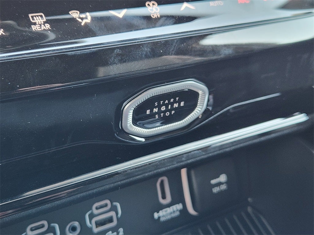 2026 Jeep Grand Cherokee GRAND CHEROKEE SUMMIT 4X4