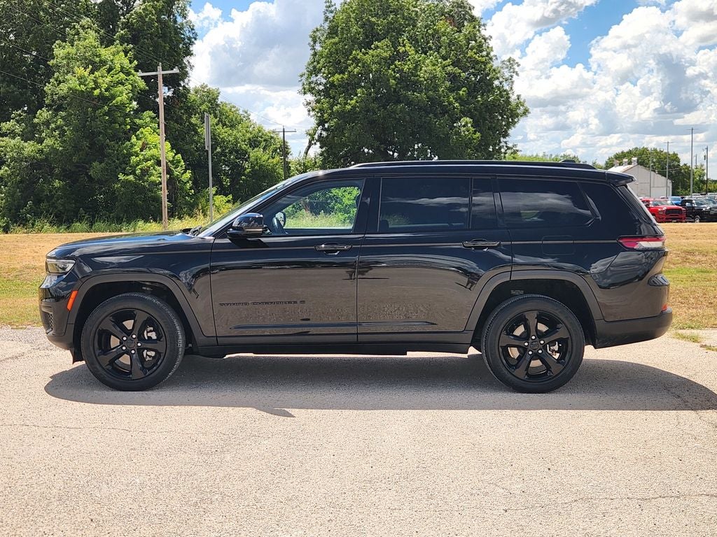 2022 Jeep Grand Cherokee L Altitude 4x2