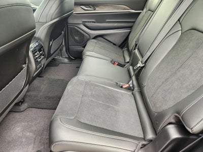 2026 Jeep Grand Cherokee GRAND CHEROKEE L LAREDO ALTITUDE 4X2
