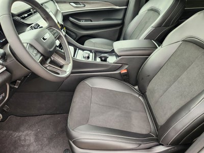 2026 Jeep Grand Cherokee GRAND CHEROKEE L LAREDO ALTITUDE 4X2