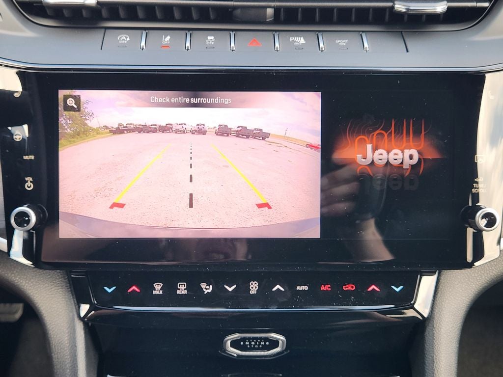 2026 Jeep Grand Cherokee GRAND CHEROKEE L LAREDO ALTITUDE 4X2