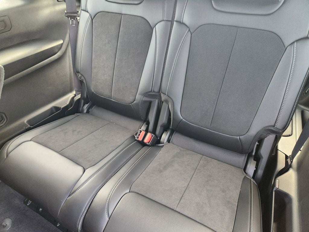 2026 Jeep Grand Cherokee GRAND CHEROKEE L LAREDO ALTITUDE 4X2