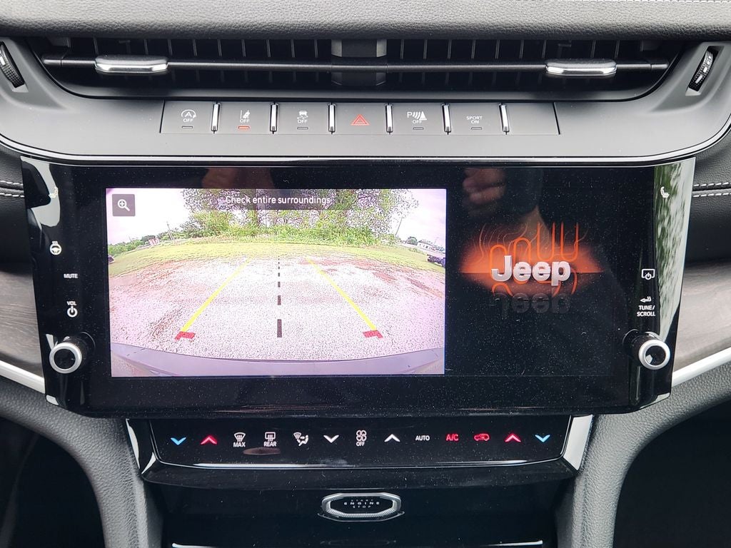 2026 Jeep Grand Cherokee GRAND CHEROKEE L LAREDO ALTITUDE 4X2