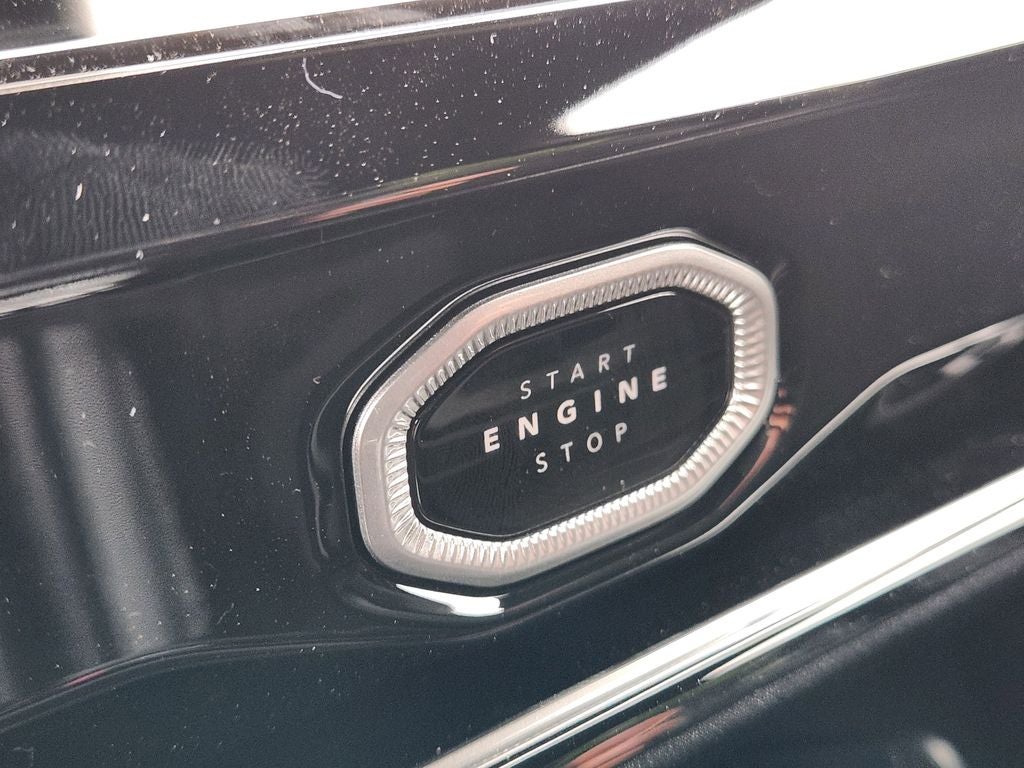 2026 Jeep Grand Cherokee GRAND CHEROKEE L LAREDO ALTITUDE 4X2