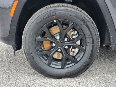 2026 Jeep Grand Cherokee GRAND CHEROKEE L LAREDO ALTITUDE 4X2