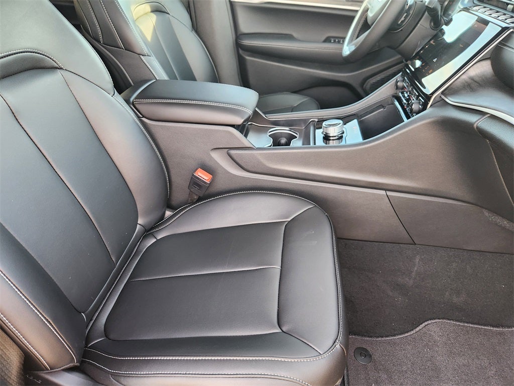 2025 Jeep Grand Cherokee GRAND CHEROKEE L LIMITED 4X2