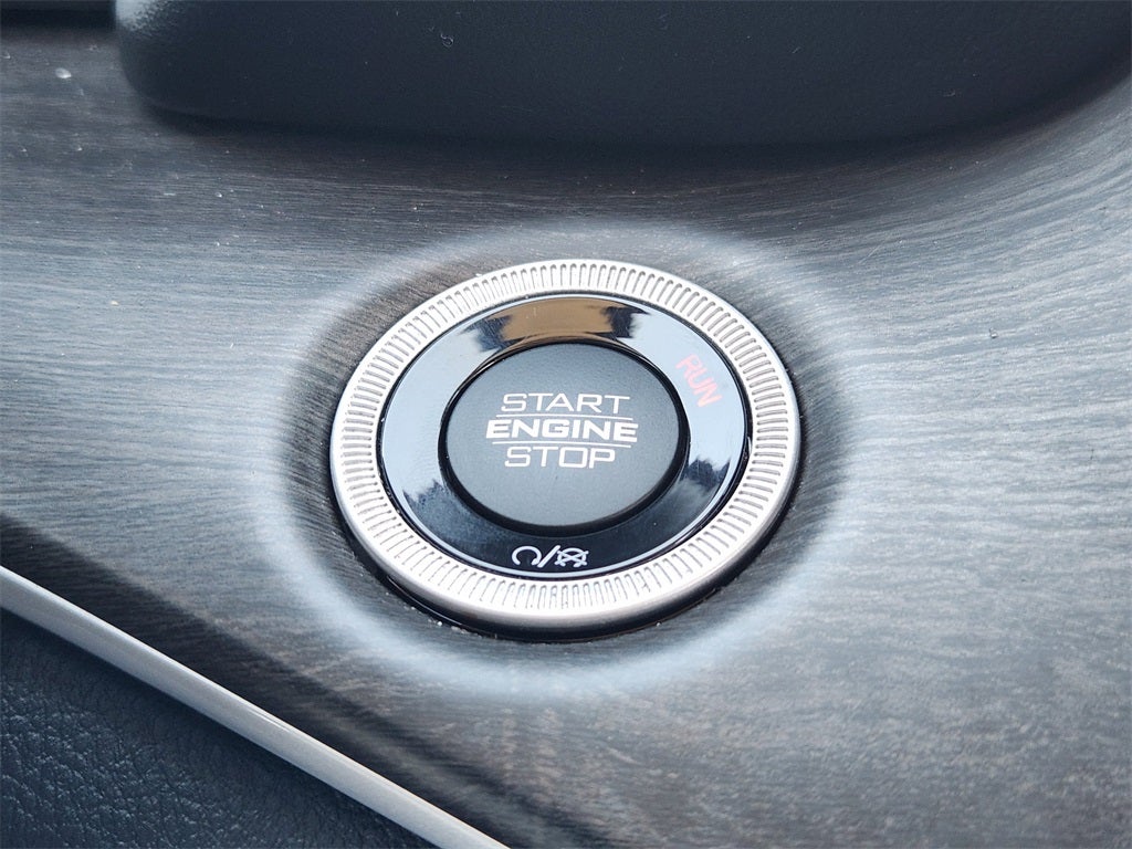 2023 Jeep Grand Cherokee L Limited 4x2