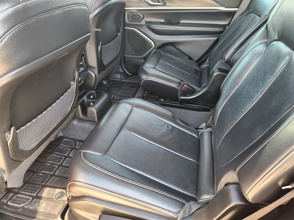 2022 Jeep Grand Cherokee L Limited 4x2