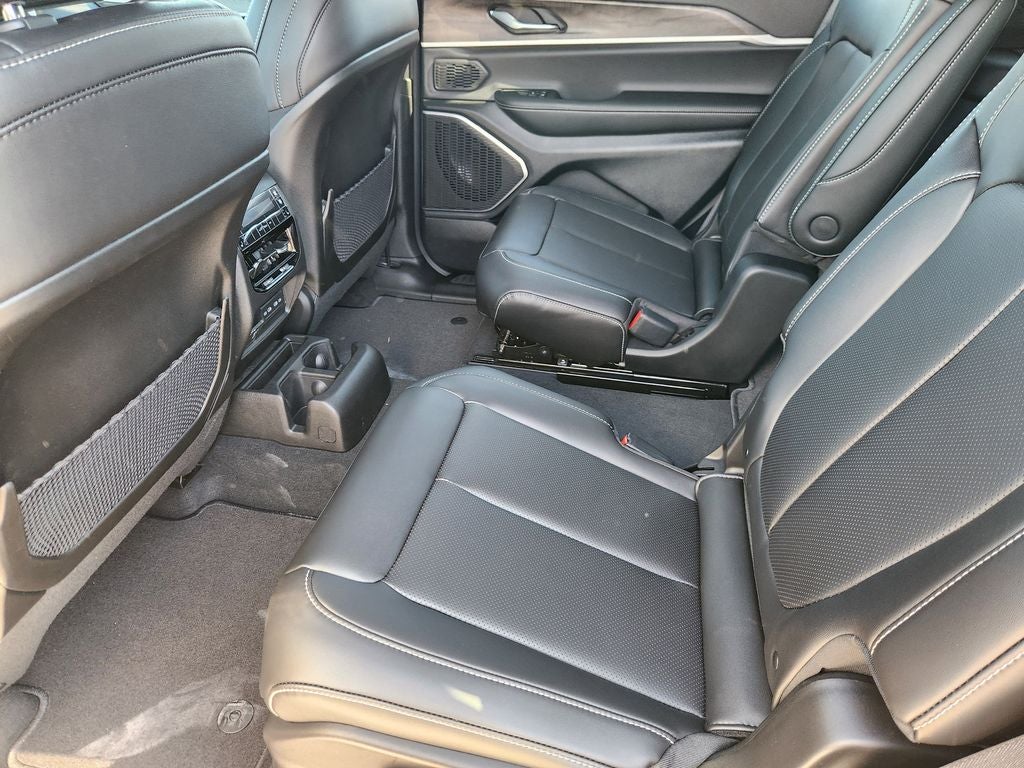 2026 Jeep Grand Cherokee GRAND CHEROKEE L LIMITED 4X2