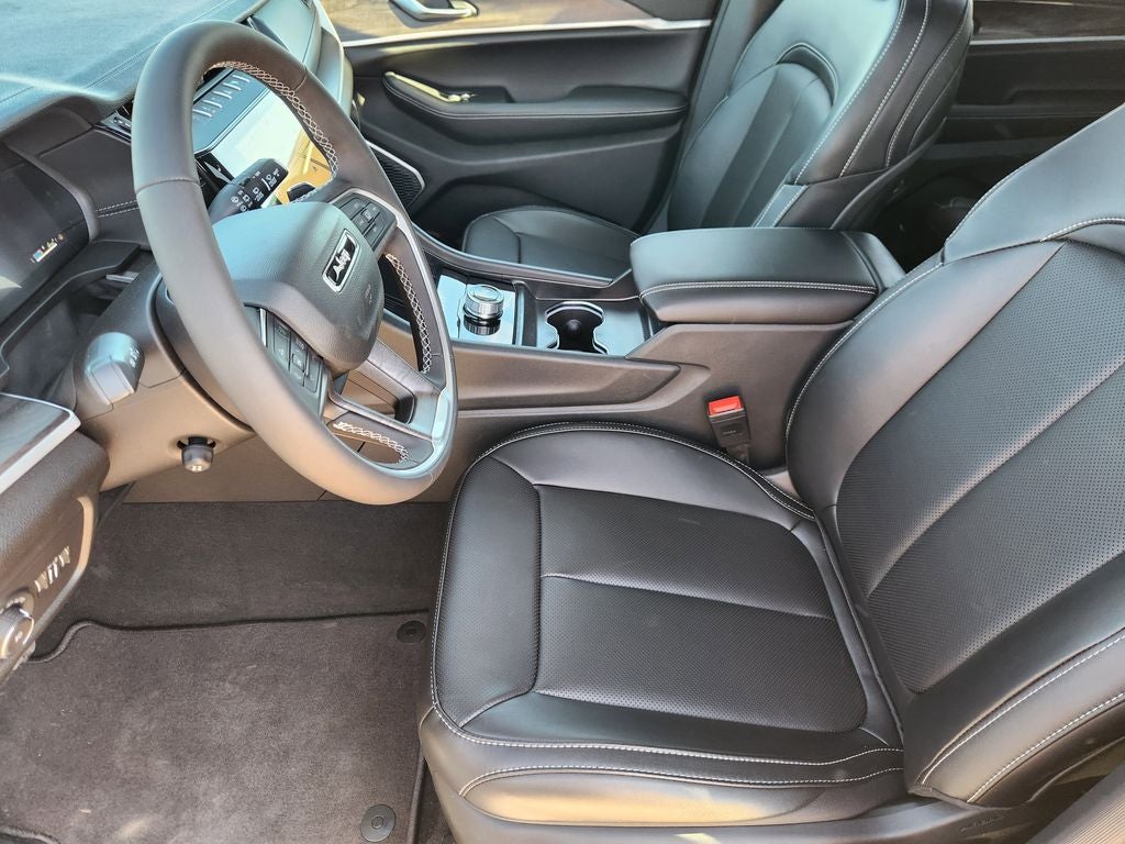 2026 Jeep Grand Cherokee GRAND CHEROKEE L LIMITED 4X2