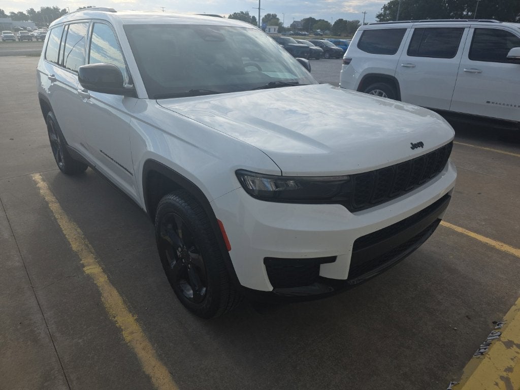 2023 Jeep Grand Cherokee L Altitude