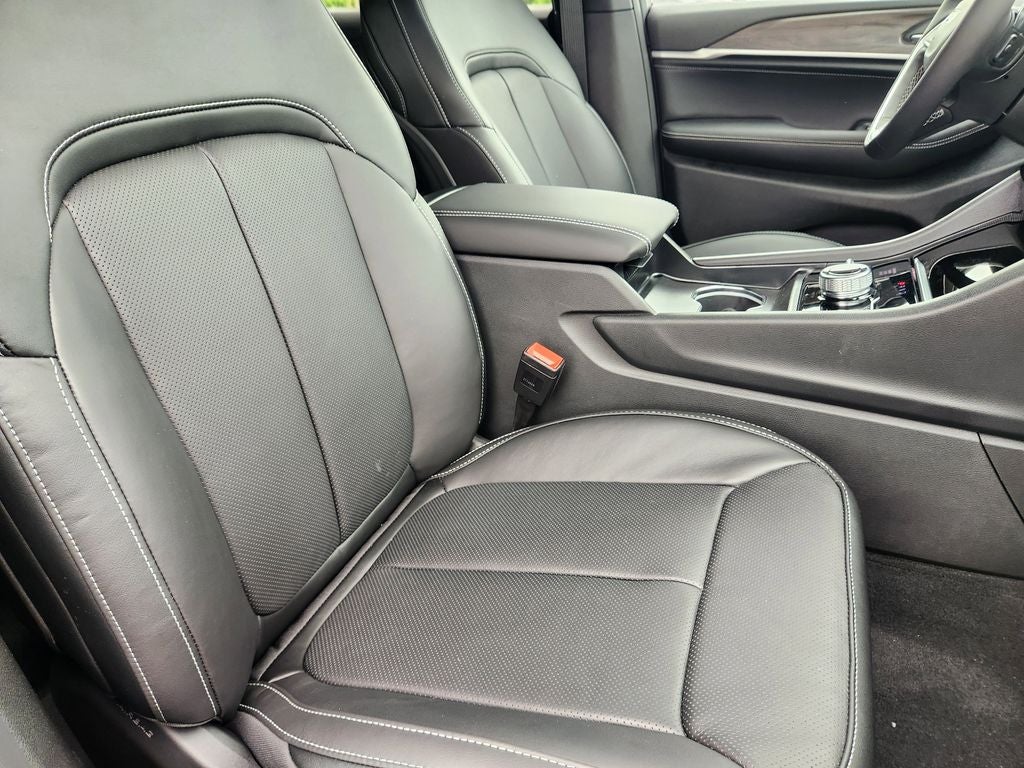 2026 Jeep Grand Cherokee GRAND CHEROKEE L LIMITED RESERVE 4X4