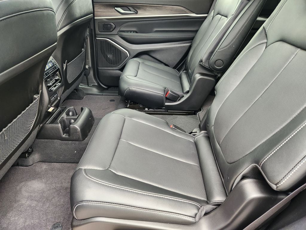 2026 Jeep Grand Cherokee GRAND CHEROKEE L LIMITED RESERVE 4X4