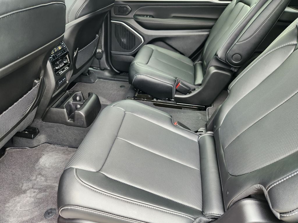 2026 Jeep Grand Cherokee GRAND CHEROKEE L LIMITED RESERVE 4X4