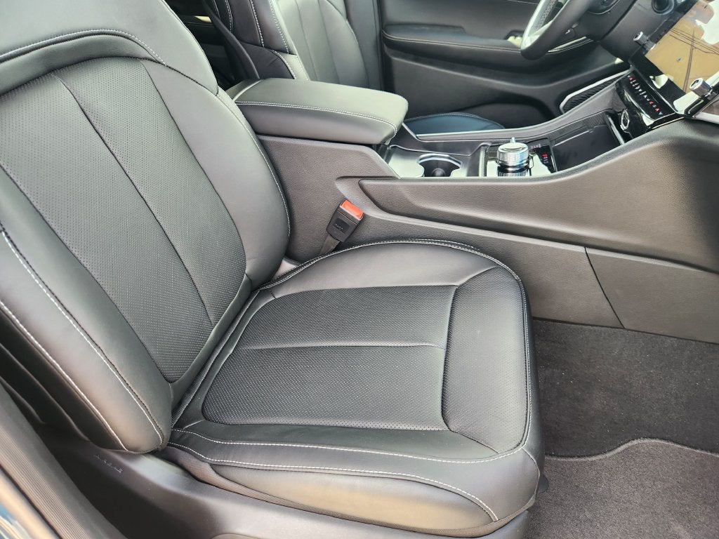 2027 Jeep Grand Cherokee GRAND CHEROKEE L LIMITED RESERVE 4X4
