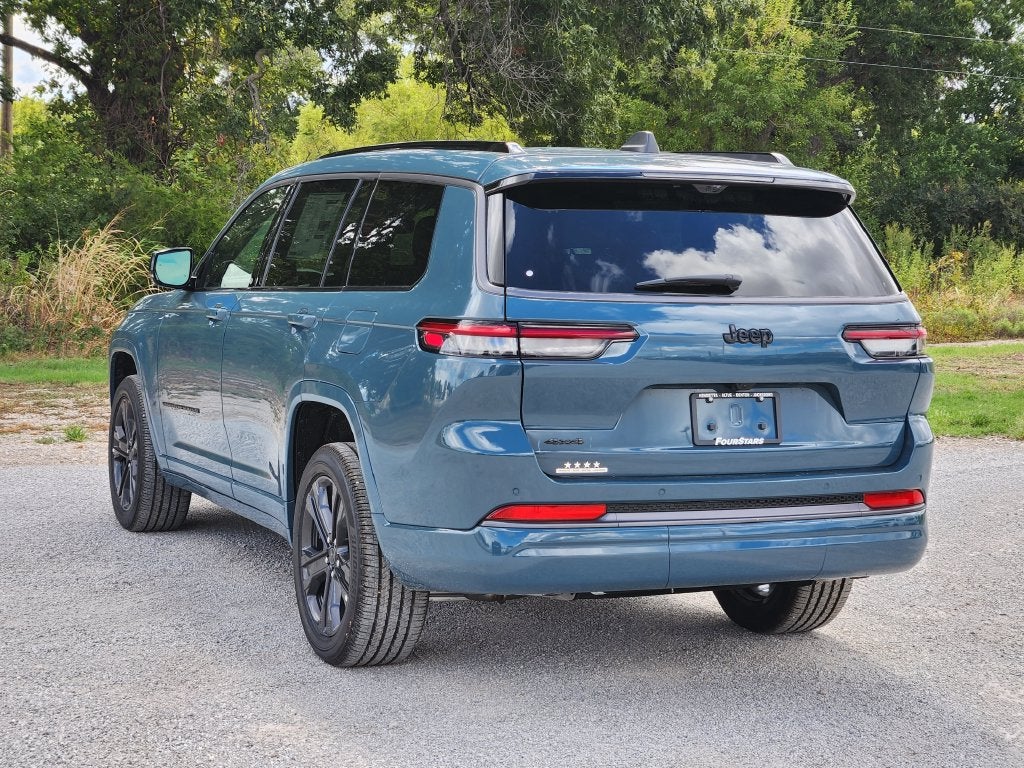 2027 Jeep Grand Cherokee GRAND CHEROKEE L LIMITED RESERVE 4X4
