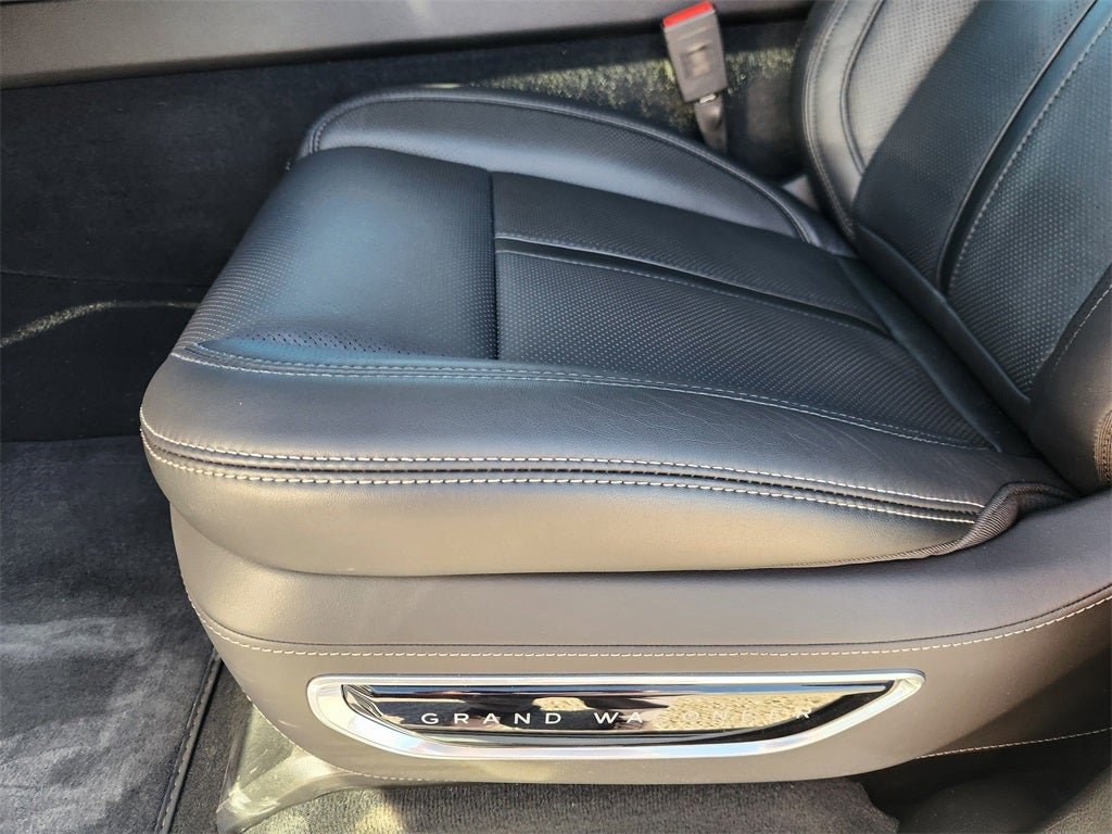 2026 Jeep Grand Wagoneer GRAND WAGONEER SUMMIT OBSIDIAN 4X4