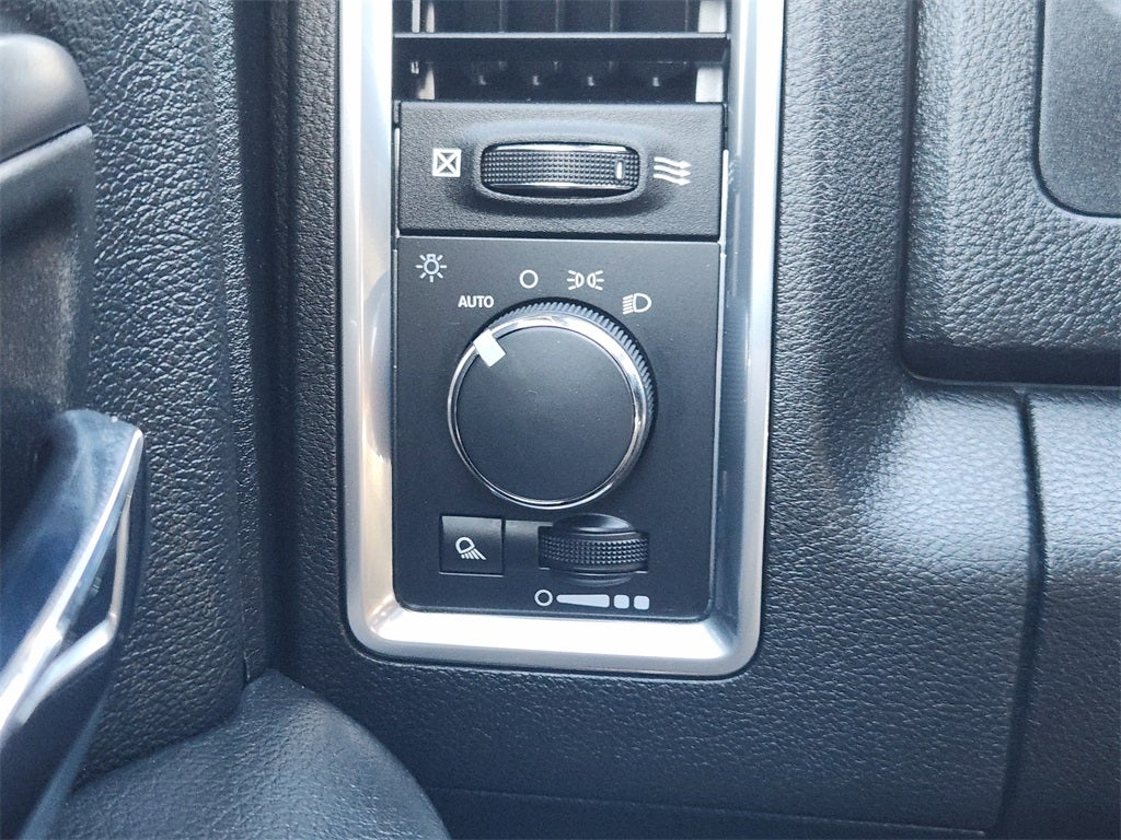 2022 RAM 1500 Classic Warlock Quad Cab 4x4 6'4' Box