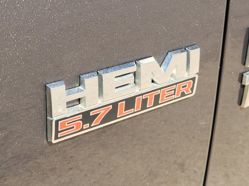 2018 RAM 1500 Lone Star Crew Cab 4x4 5'7' Box