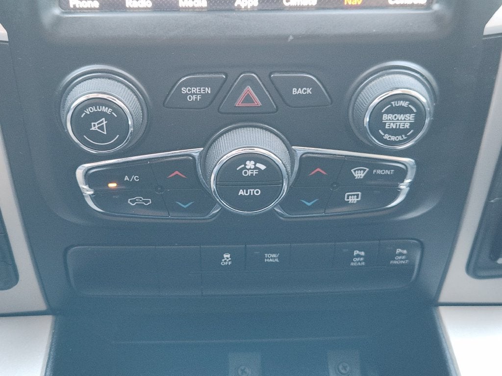 2018 RAM 1500 Lone Star Crew Cab 4x4 5'7' Box