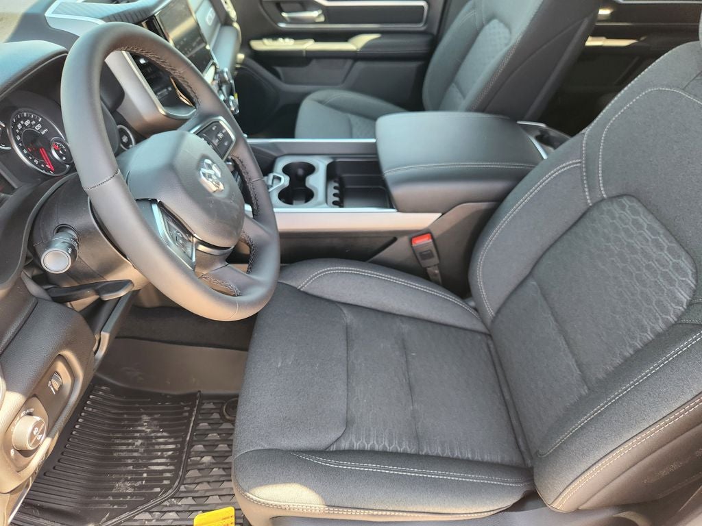 2026 RAM Ram 1500 RAM 1500 LONE STAR CREW CAB 4X2 5'7' BOX