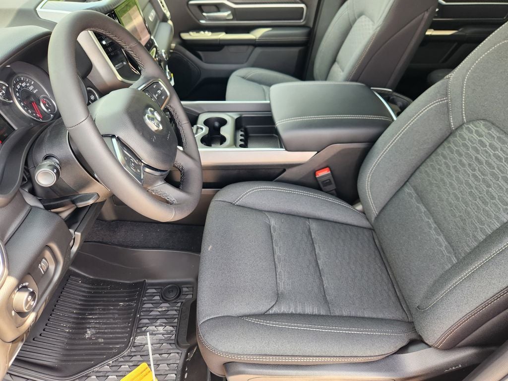 2026 RAM Ram 1500 RAM 1500 LONE STAR CREW CAB 4X2 5'7' BOX