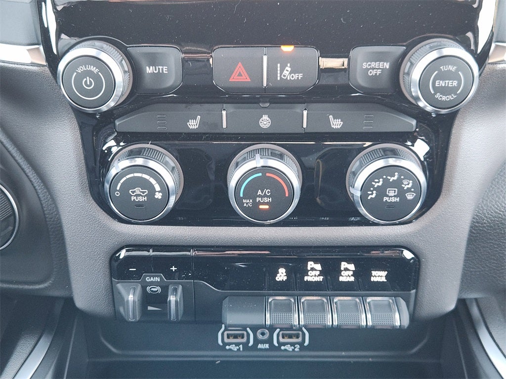 2026 RAM Ram 1500 RAM 1500 LONE STAR CREW CAB 4X2 5'7' BOX