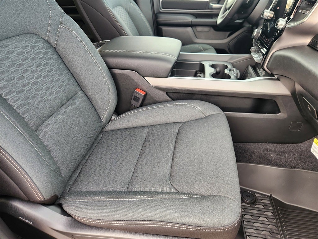 2026 RAM Ram 1500 RAM 1500 LONE STAR CREW CAB 4X2 5'7' BOX