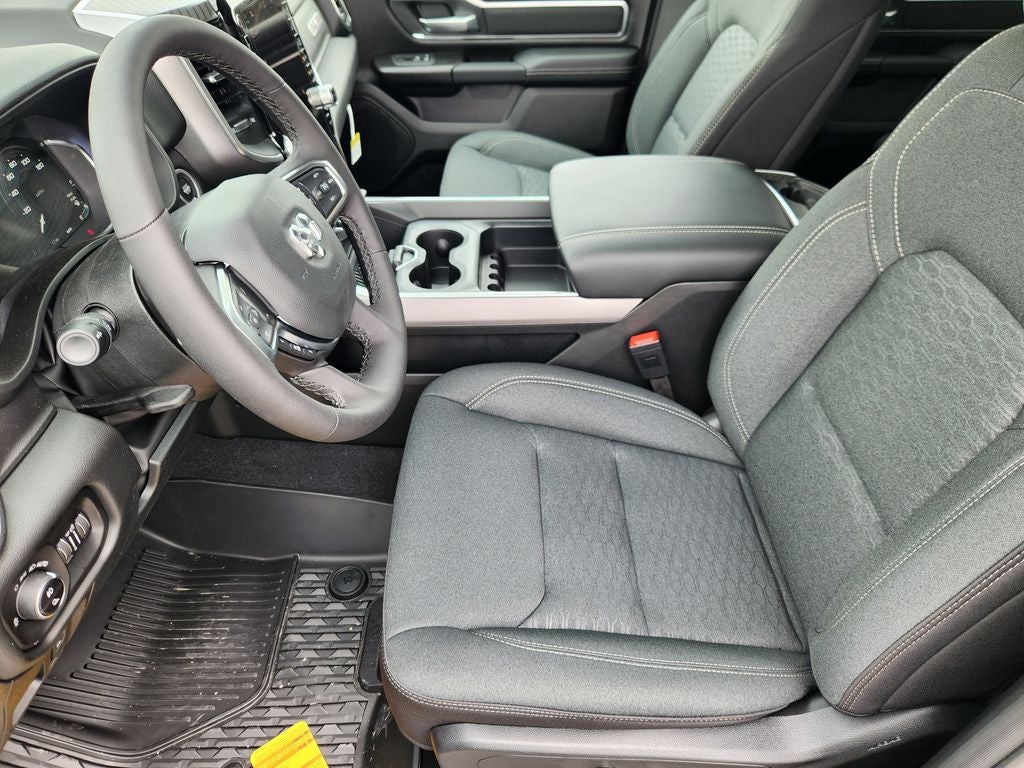 2026 RAM Ram 1500 RAM 1500 LONE STAR CREW CAB 4X2 5'7' BOX