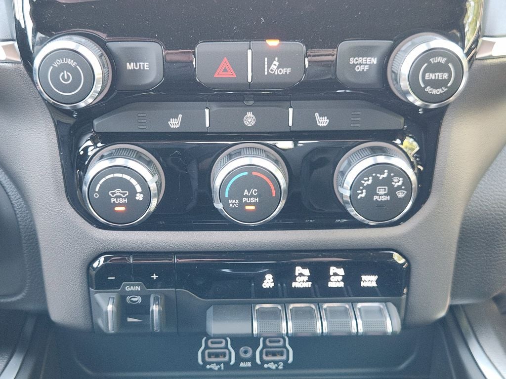 2026 RAM Ram 1500 RAM 1500 LONE STAR CREW CAB 4X2 5'7' BOX