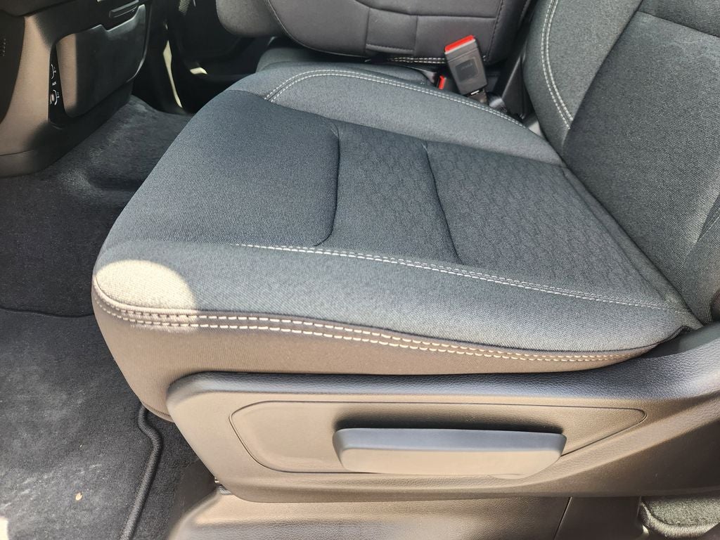 2026 RAM Ram 1500 RAM 1500 EXPRESS CREW CAB 4X2 5'7' BOX