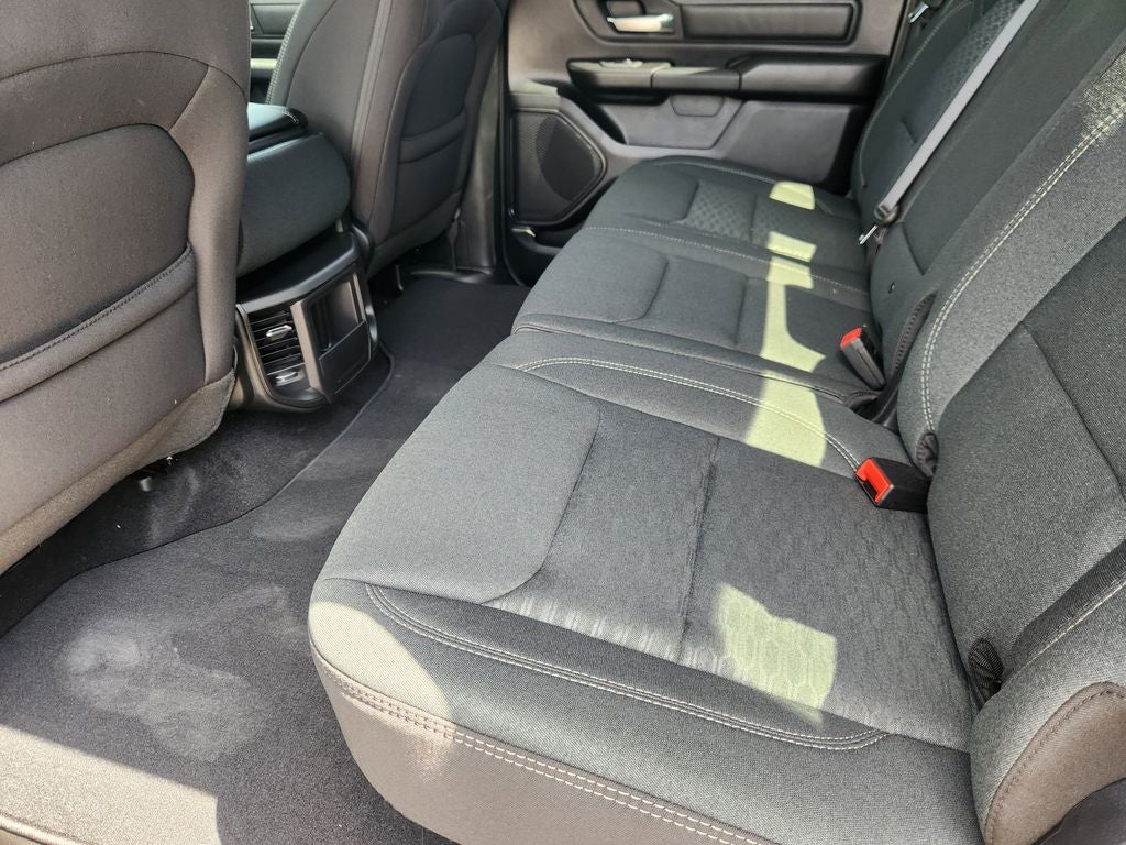 2026 RAM Ram 1500 RAM 1500 EXPRESS CREW CAB 4X2 5'7' BOX