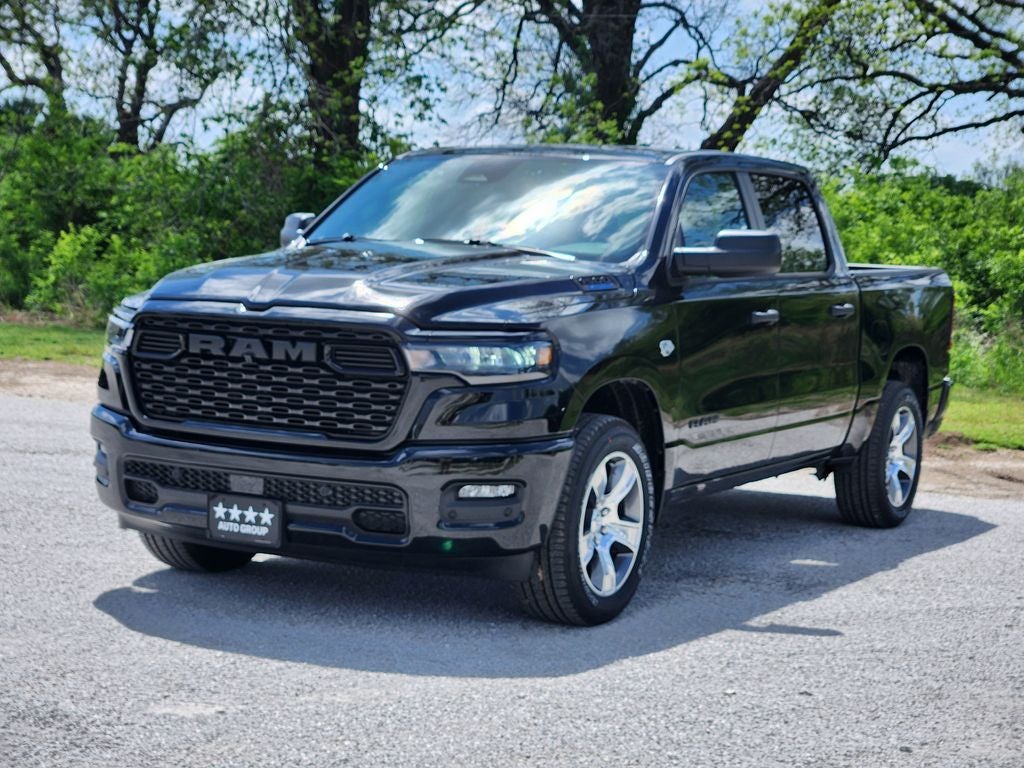 2026 RAM Ram 1500 RAM 1500 EXPRESS CREW CAB 4X2 5'7' BOX