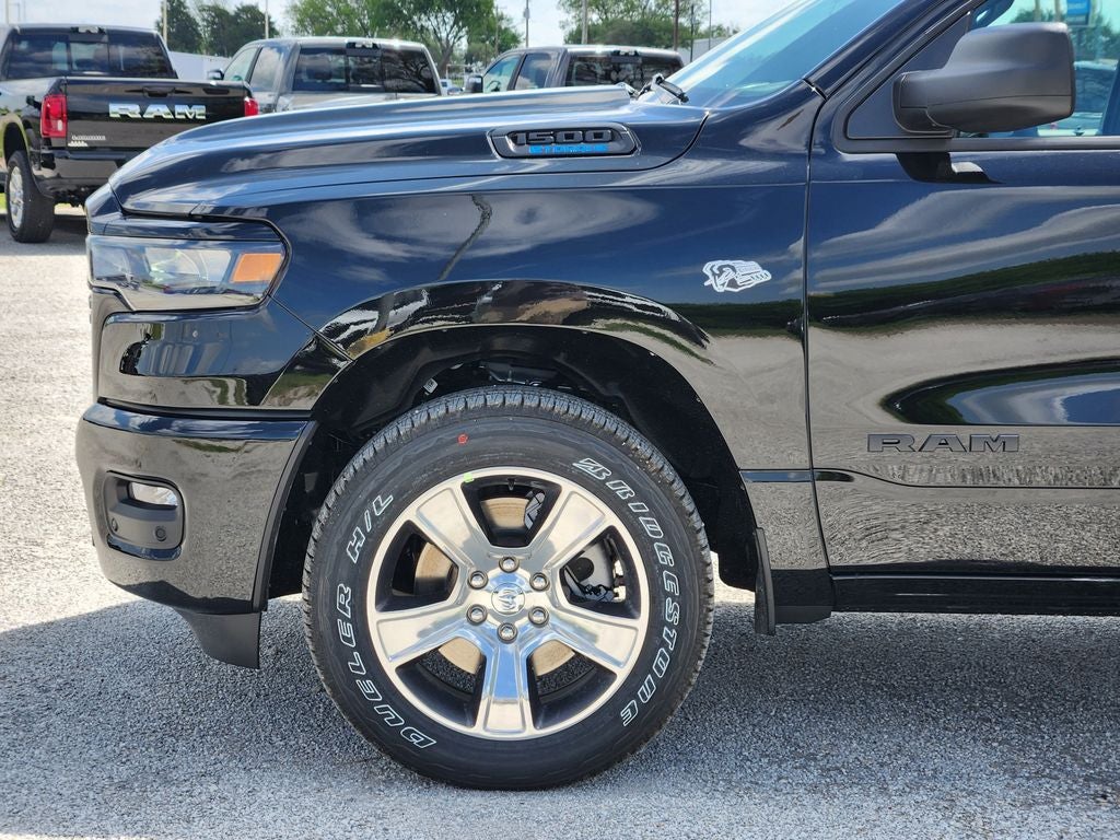 2026 RAM Ram 1500 RAM 1500 EXPRESS CREW CAB 4X2 5'7' BOX