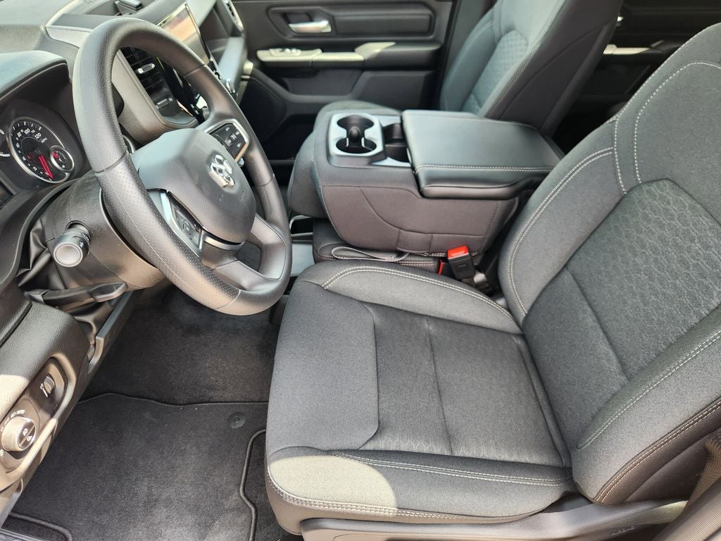 2026 RAM Ram 1500 RAM 1500 EXPRESS CREW CAB 4X2 5'7' BOX