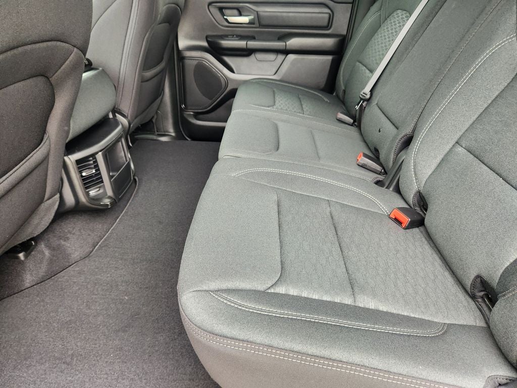 2026 RAM Ram 1500 RAM 1500 EXPRESS CREW CAB 4X2 5'7' BOX