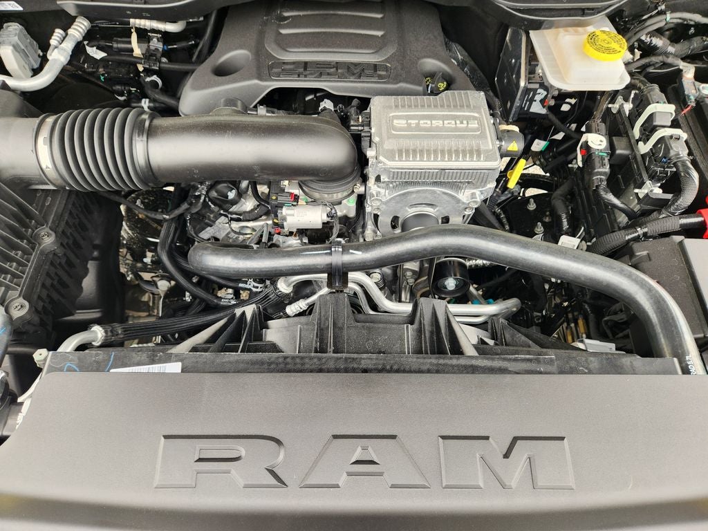 2026 RAM Ram 1500 RAM 1500 EXPRESS CREW CAB 4X2 5'7' BOX