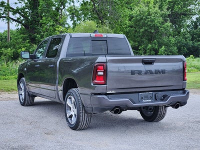 2026 RAM Ram 1500 RAM 1500 EXPRESS CREW CAB 4X2 5'7' BOX